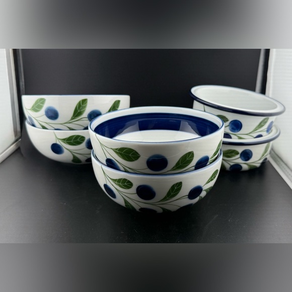 4 Dansk “Berries” 5.25” bowls. - Picture 13 of 16